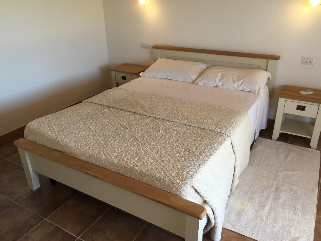 Agriturismo Mieleamaro Villa Олбия Екстериор снимка
