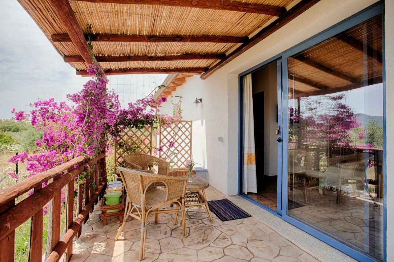 Agriturismo Mieleamaro Villa Олбия Екстериор снимка